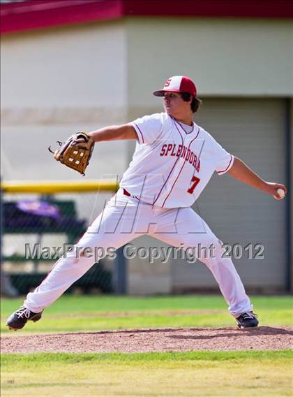 Thumbnail 2 in Splendora vs. La Grange (UIL 3A Region 3 Area Playoff) photogallery.