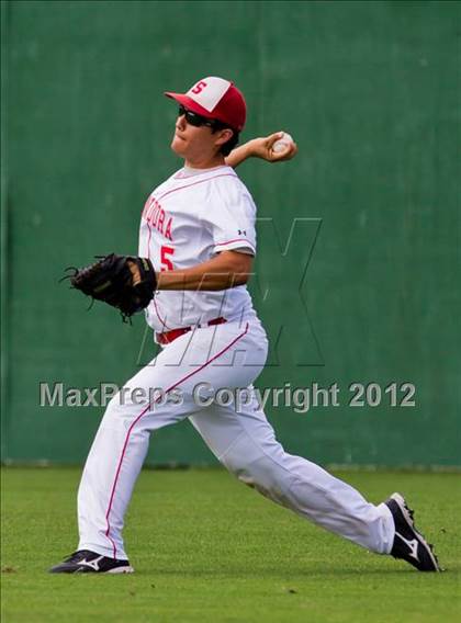 Thumbnail 1 in Splendora vs. La Grange (UIL 3A Region 3 Area Playoff) photogallery.