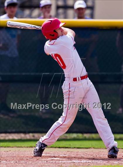Thumbnail 2 in Splendora vs. La Grange (UIL 3A Region 3 Area Playoff) photogallery.