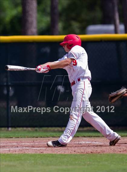 Thumbnail 2 in Splendora vs. La Grange (UIL 3A Region 3 Area Playoff) photogallery.