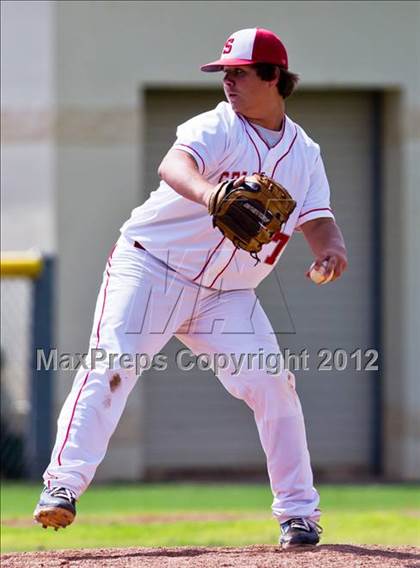 Thumbnail 3 in Splendora vs. La Grange (UIL 3A Region 3 Area Playoff) photogallery.