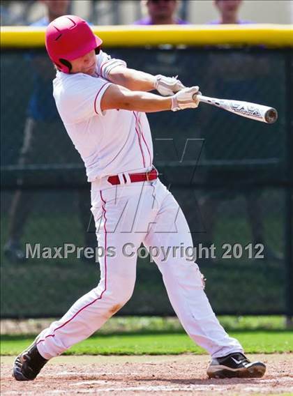 Thumbnail 3 in Splendora vs. La Grange (UIL 3A Region 3 Area Playoff) photogallery.