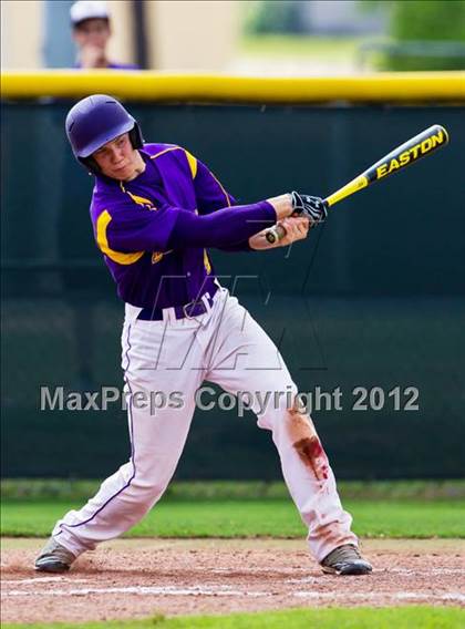 Thumbnail 3 in Splendora vs. La Grange (UIL 3A Region 3 Area Playoff) photogallery.