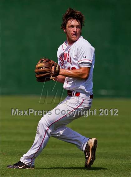 Thumbnail 3 in Splendora vs. La Grange (UIL 3A Region 3 Area Playoff) photogallery.