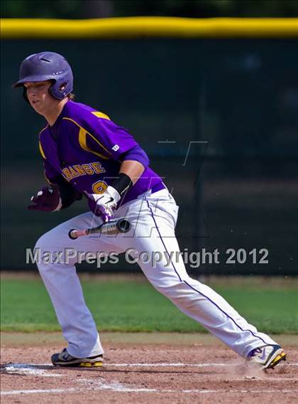 Thumbnail 2 in Splendora vs. La Grange (UIL 3A Region 3 Area Playoff) photogallery.