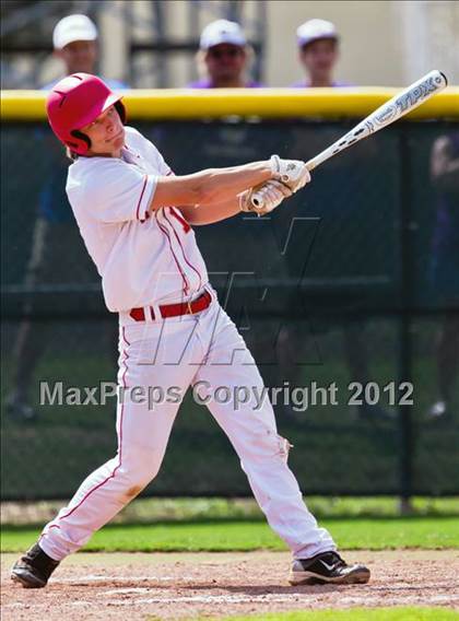 Thumbnail 1 in Splendora vs. La Grange (UIL 3A Region 3 Area Playoff) photogallery.