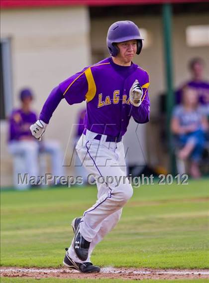 Thumbnail 2 in Splendora vs. La Grange (UIL 3A Region 3 Area Playoff) photogallery.