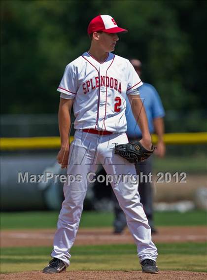 Thumbnail 2 in Splendora vs. La Grange (UIL 3A Region 3 Area Playoff) photogallery.