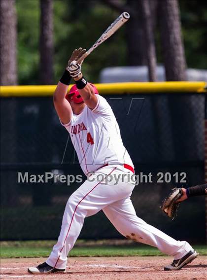 Thumbnail 1 in Splendora vs. La Grange (UIL 3A Region 3 Area Playoff) photogallery.