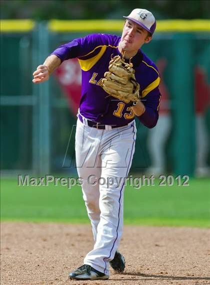 Thumbnail 1 in Splendora vs. La Grange (UIL 3A Region 3 Area Playoff) photogallery.