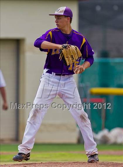 Thumbnail 1 in Splendora vs. La Grange (UIL 3A Region 3 Area Playoff) photogallery.