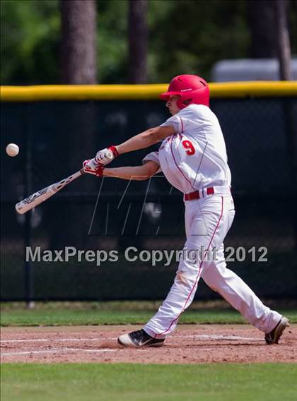 Thumbnail 1 in Splendora vs. La Grange (UIL 3A Region 3 Area Playoff) photogallery.