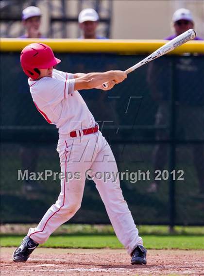 Thumbnail 1 in Splendora vs. La Grange (UIL 3A Region 3 Area Playoff) photogallery.