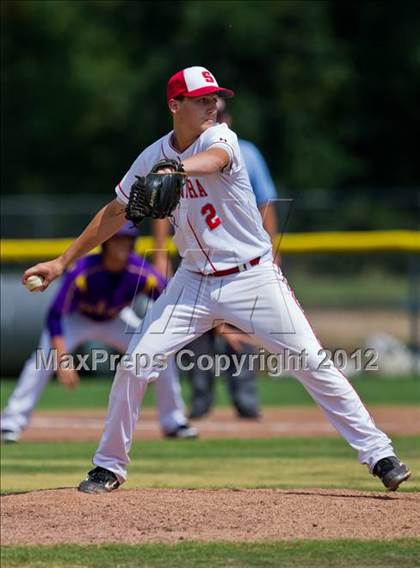 Thumbnail 3 in Splendora vs. La Grange (UIL 3A Region 3 Area Playoff) photogallery.
