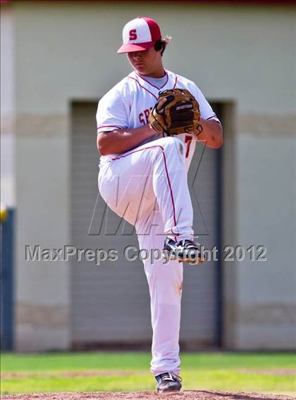 Thumbnail 2 in Splendora vs. La Grange (UIL 3A Region 3 Area Playoff) photogallery.