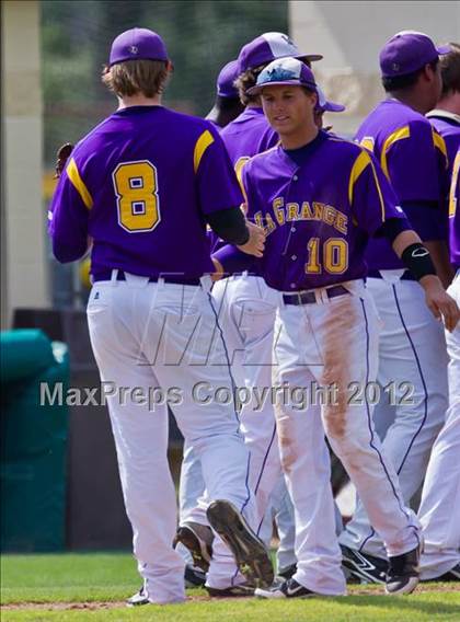 Thumbnail 3 in Splendora vs. La Grange (UIL 3A Region 3 Area Playoff) photogallery.