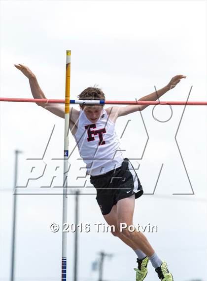 Thumbnail 3 in CIF Southern Section Boys Track and Field Division Finals photogallery.