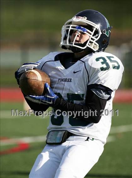 Thumbnail 2 in Rye Country Day vs. Pingree (Dan Rorke Bowl) photogallery.