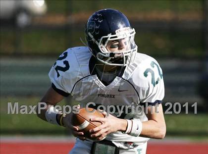 Thumbnail 2 in Rye Country Day vs. Pingree (Dan Rorke Bowl) photogallery.