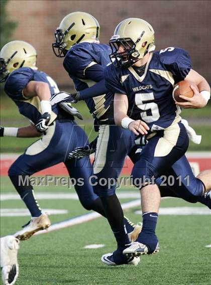 Thumbnail 3 in Rye Country Day vs. Pingree (Dan Rorke Bowl) photogallery.