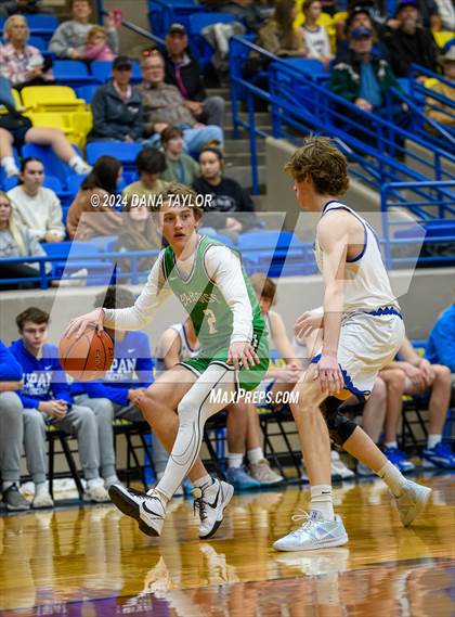 Thumbnail 3 in Lipan vs Paradise (HD Howard Classic) photogallery.