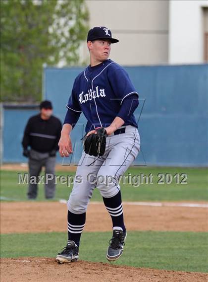 Thumbnail 1 in Loyola @ West Ranch photogallery.