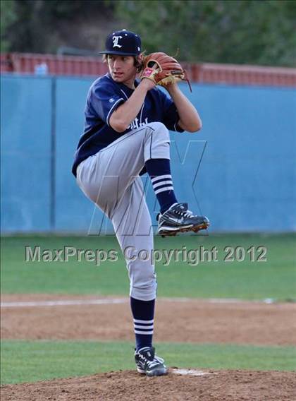 Thumbnail 2 in Loyola @ West Ranch photogallery.