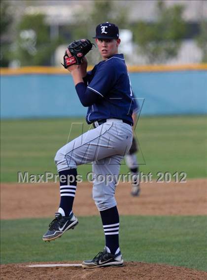 Thumbnail 2 in Loyola @ West Ranch photogallery.