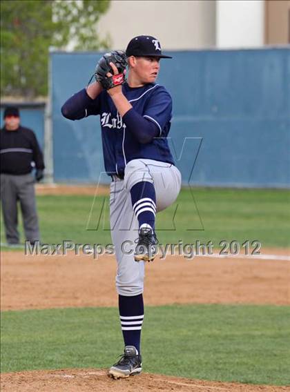 Thumbnail 1 in Loyola @ West Ranch photogallery.