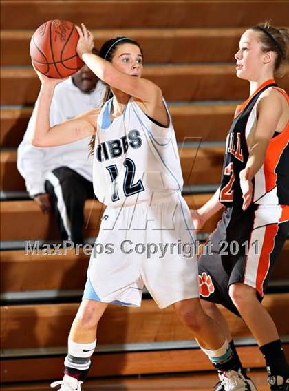 Thumbnail 2 in Powell vs Gibbs (Kroger Thanksgiving Classic) photogallery.
