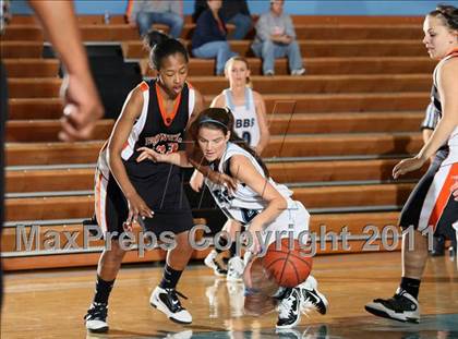 Thumbnail 2 in Powell vs Gibbs (Kroger Thanksgiving Classic) photogallery.