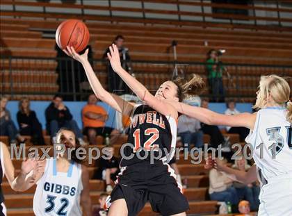 Thumbnail 2 in Powell vs Gibbs (Kroger Thanksgiving Classic) photogallery.