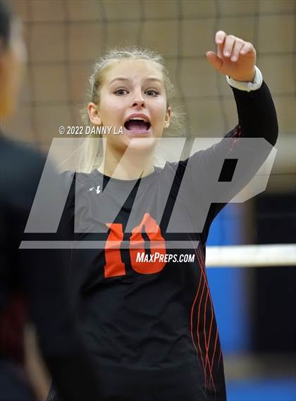 Thumbnail 3 in Middletown vs. Douglass (MPSSAA Class 2A State Semifinal) photogallery.