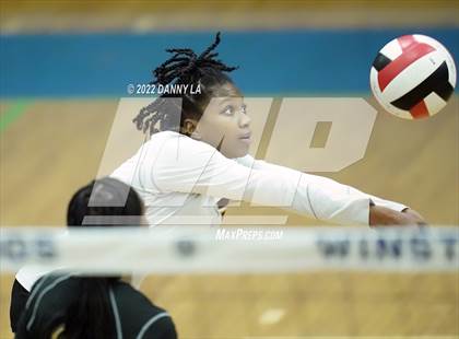 Thumbnail 2 in Middletown vs. Douglass (MPSSAA Class 2A State Semifinal) photogallery.
