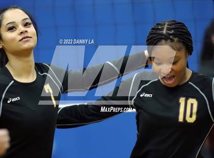 Thumbnail 2 in Middletown vs. Douglass (MPSSAA Class 2A State Semifinal) photogallery.