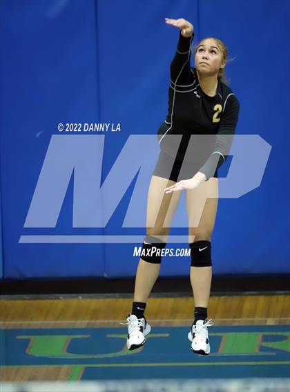 Thumbnail 3 in Middletown vs. Douglass (MPSSAA Class 2A State Semifinal) photogallery.
