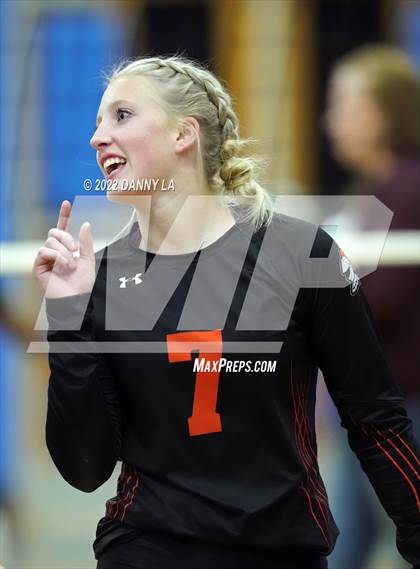 Thumbnail 2 in Middletown vs. Douglass (MPSSAA Class 2A State Semifinal) photogallery.