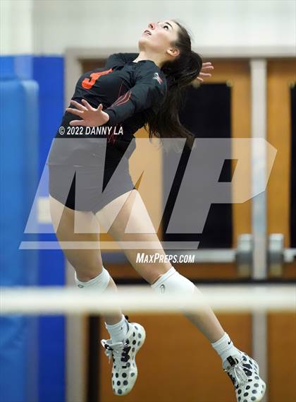 Thumbnail 2 in Middletown vs. Douglass (MPSSAA Class 2A State Semifinal) photogallery.