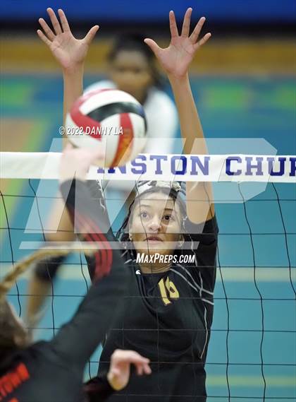Thumbnail 3 in Middletown vs. Douglass (MPSSAA Class 2A State Semifinal) photogallery.