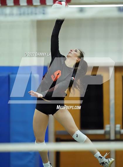 Thumbnail 3 in Middletown vs. Douglass (MPSSAA Class 2A State Semifinal) photogallery.