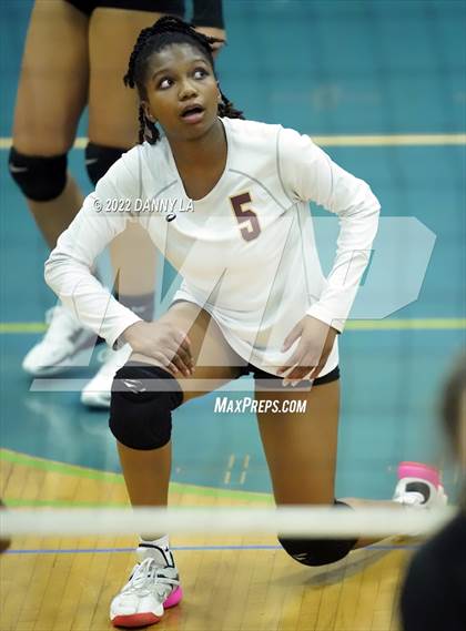 Thumbnail 1 in Middletown vs. Douglass (MPSSAA Class 2A State Semifinal) photogallery.