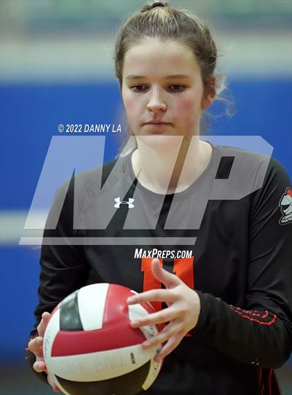 Thumbnail 3 in Middletown vs. Douglass (MPSSAA Class 2A State Semifinal) photogallery.