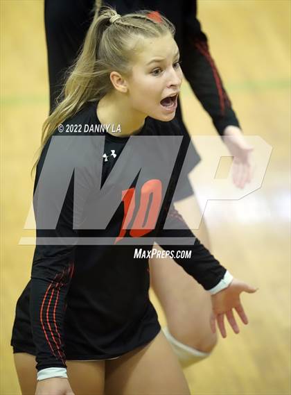 Thumbnail 1 in Middletown vs. Douglass (MPSSAA Class 2A State Semifinal) photogallery.