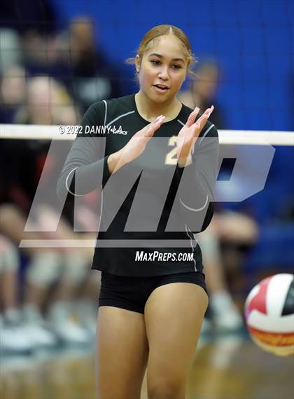 Thumbnail 1 in Middletown vs. Douglass (MPSSAA Class 2A State Semifinal) photogallery.