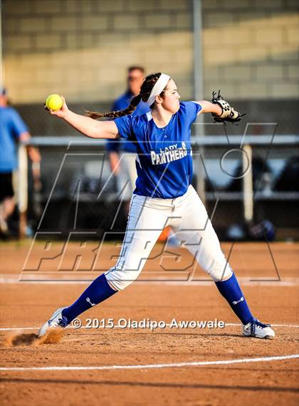 Thumbnail 3 in Van Alstyne @ Farmersville photogallery.