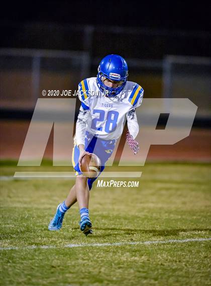 Thumbnail 1 in Marana @ Walden Grove photogallery.
