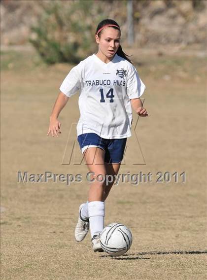 Thumbnail 3 in La Costa Canyon vs. Trabuco Hills (Excalibur)  photogallery.