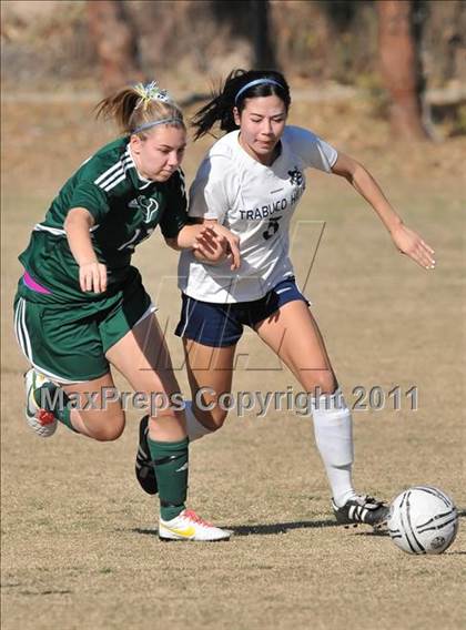 Thumbnail 2 in La Costa Canyon vs. Trabuco Hills (Excalibur)  photogallery.