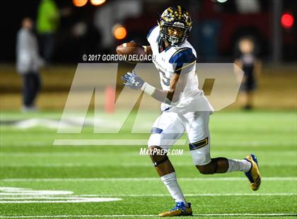 Thumbnail 3 in Stephenville vs. Argyle (UIL 4A D1 Region Semifinal) photogallery.