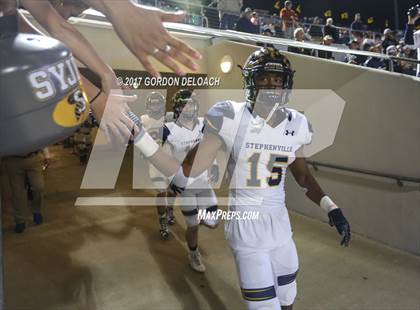Thumbnail 1 in Stephenville vs. Argyle (UIL 4A D1 Region Semifinal) photogallery.